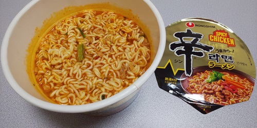 『辛ラーメン スパイシーチキン カップ』