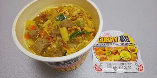 『カップヌードルBIG カレー 大きな具材キャンペーン』