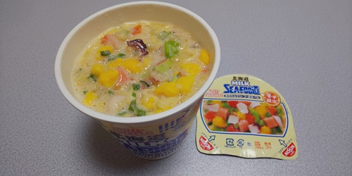 『カップヌードル 北海道濃厚ミルクシーフー道ヌードル』