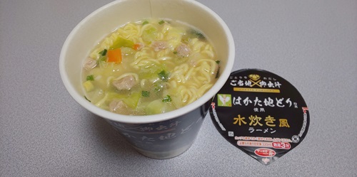 『ご当地×御出汁 はかた地どり粉末使用 水炊き風ラーメン』