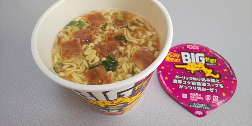 『BIGだぜ！ 一平ちゃん 背脂醤油ラーメン』
