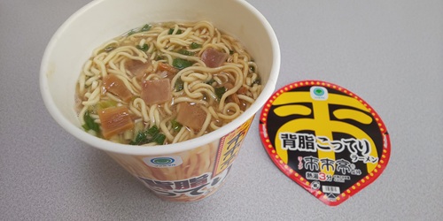 『来来亭背脂こってりラーメン』