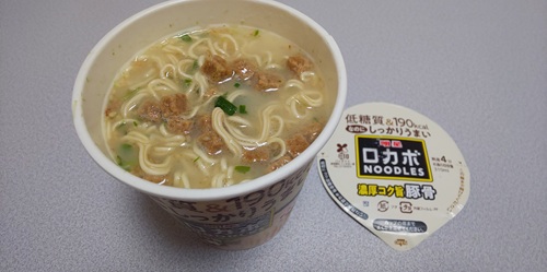 『ロカボNOODLES 濃厚コク旨豚骨』