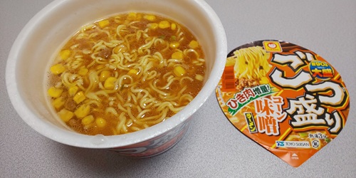 『ごつ盛り コーン味噌ラーメン』