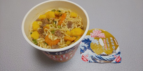 『だし仕込み カップヌードル』