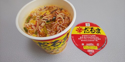 『セブンプレミアム 辛だるま 旨辛玉子とじ麺』