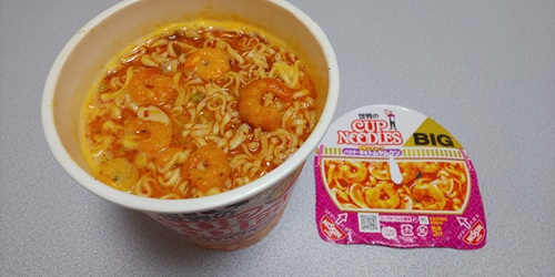 『カップヌードルBIG パクチー香るトムヤムクン』