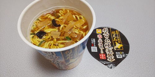 『利尻らーめん味楽監修 焼き醤油味らーめん』