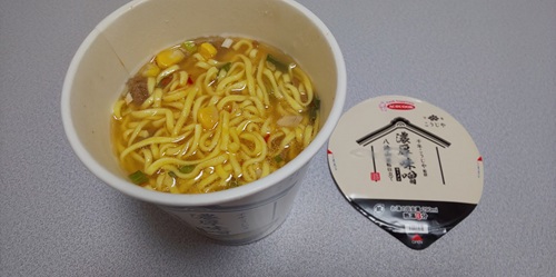 『千年こうじや監修 八海山酒粕仕立て 濃厚味噌ラーメン』