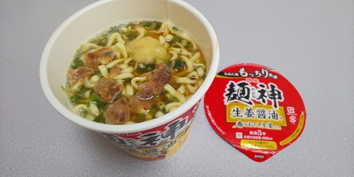 『麺神カップ 生姜醤油味』