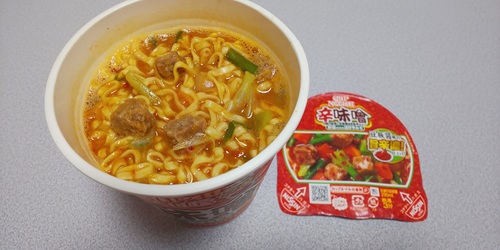 『カップヌードル 辛味噌』