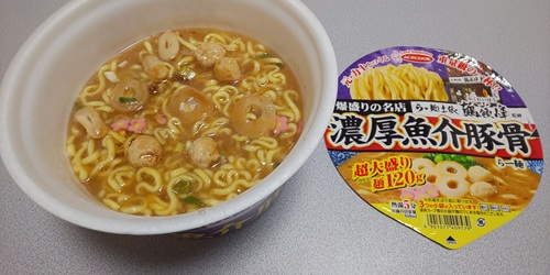 『爆盛りの名店 らー麺土俵 鶴嶺峰監修 濃厚魚介豚骨らー麺』